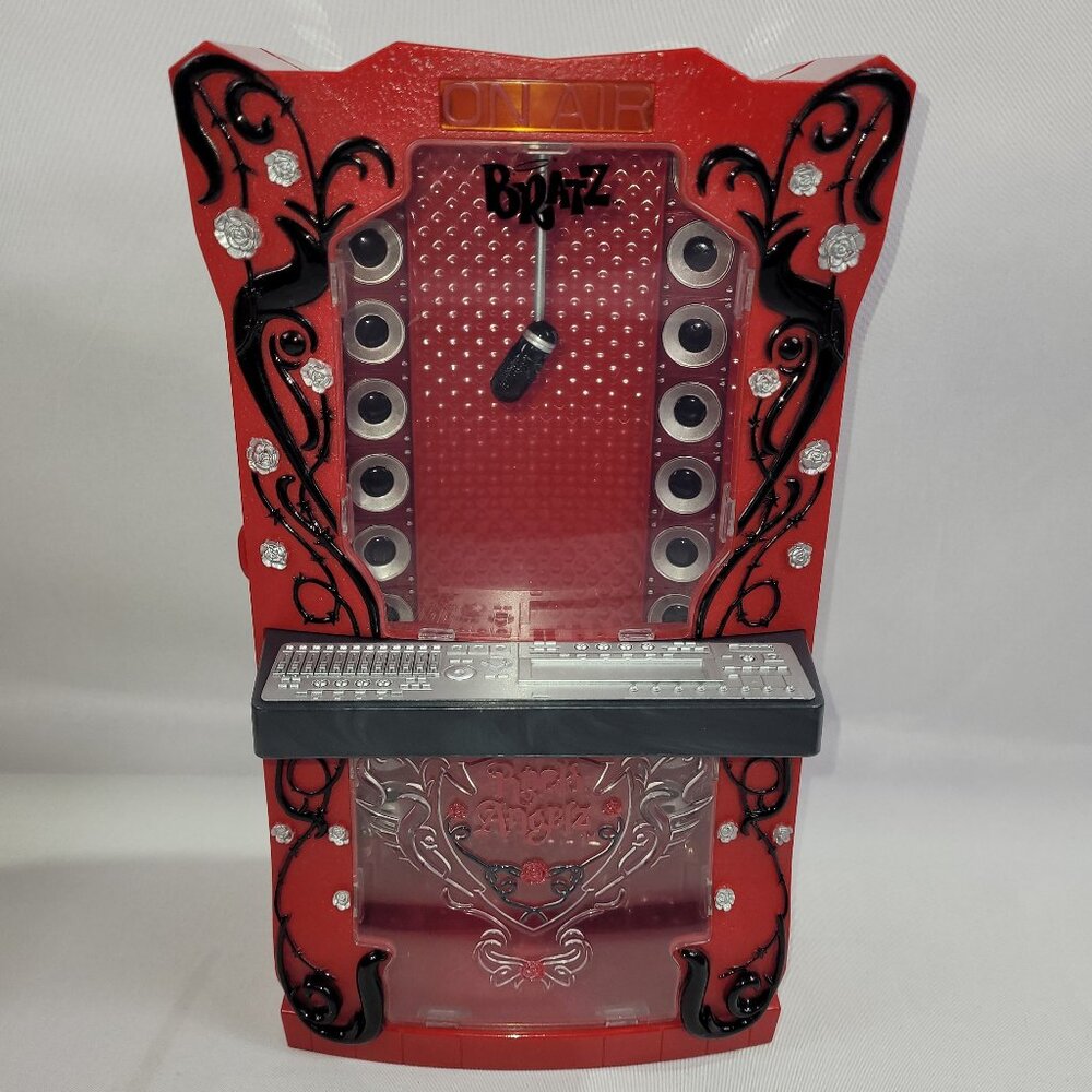 Bratz Rock Angelz On Air Recording Booth 12.5" Doll Accessory